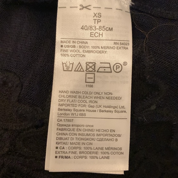 **SALE Closet, clean out ** Banana Republic 100% Merino Wool , Sz XS - Picture 6 of 9